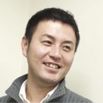 国際クラス1年担任<br>早川 孝則 先生<br>国語科教諭。2012年度より国際クラスの担任となる。