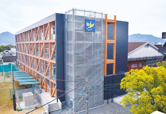 秀岳館高等学校