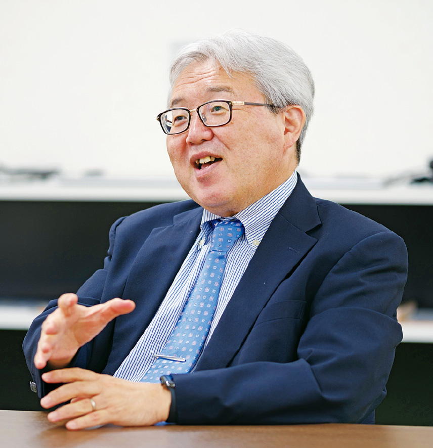 堀田 龍也 教授